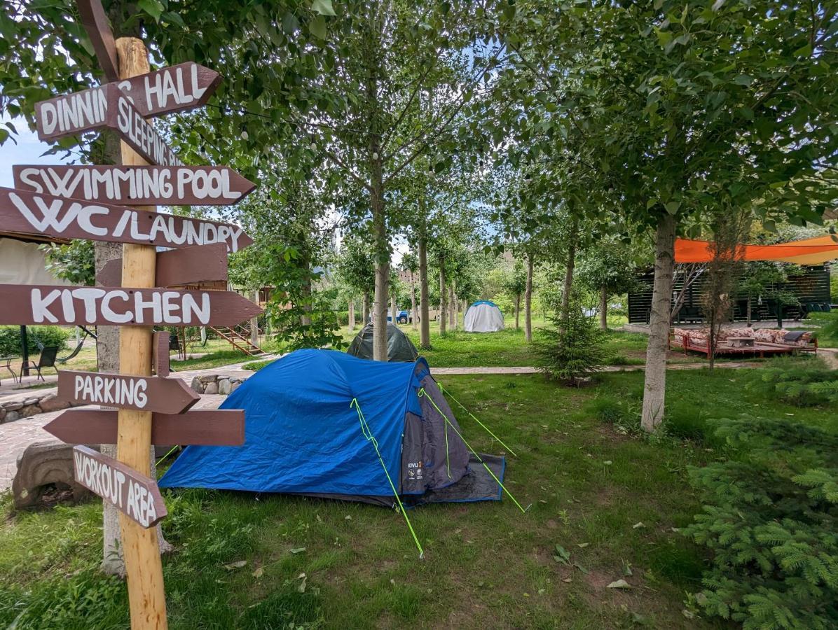 Crossway Camping Yeghegnadzor Eksteriør billede