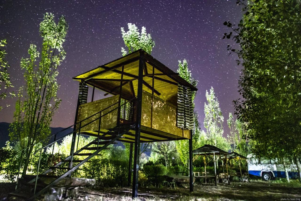 Crossway Camping Yeghegnadzor Eksteriør billede